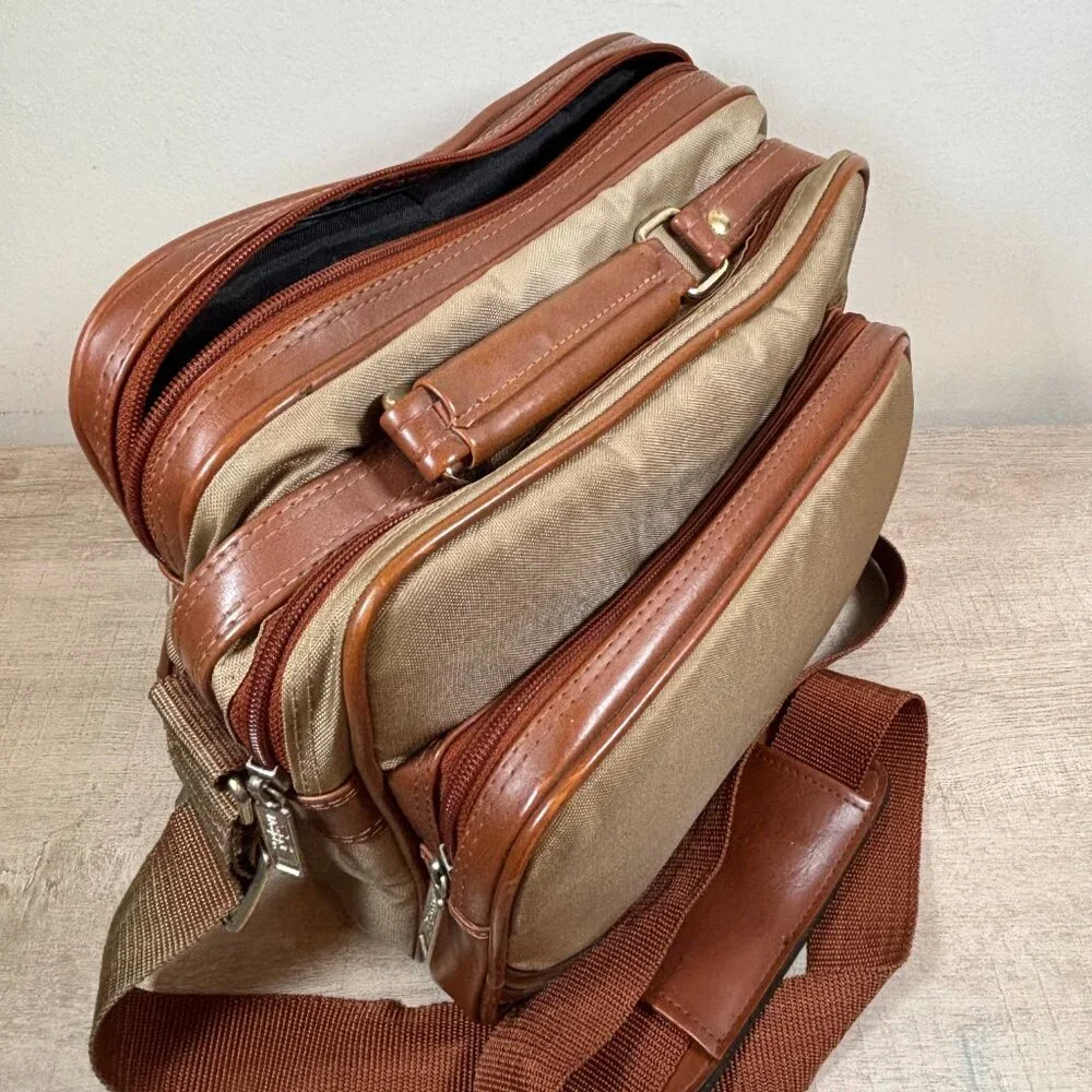 Vintage Coaster Camera Bag Beige/Brown Model S3TN with Shoulder Strap